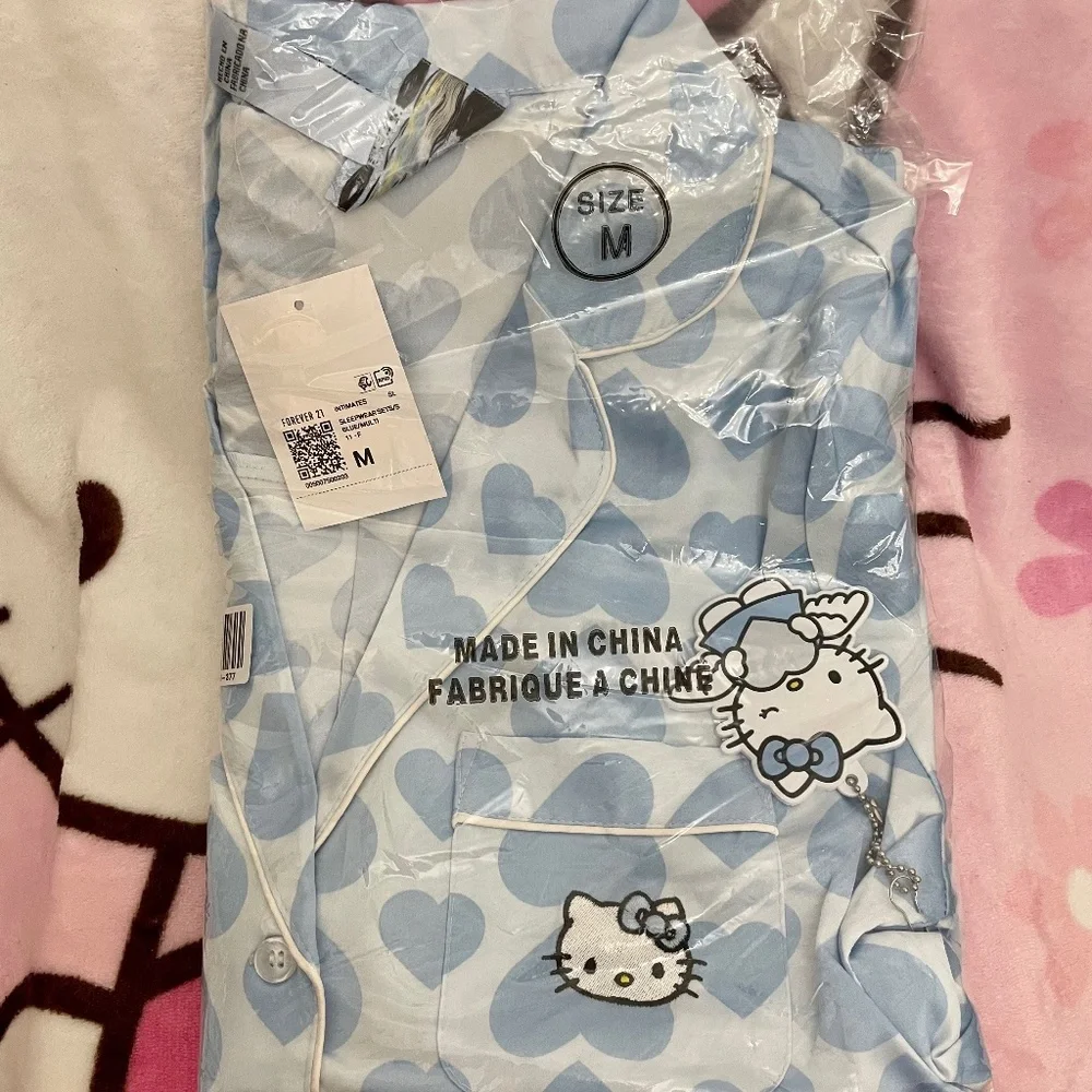 Forever 21 Hello Kitty Pajama Set - Picture 8 of 8